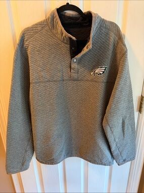 Philadelphia Eagles Gray Quilted Pullover with Logo